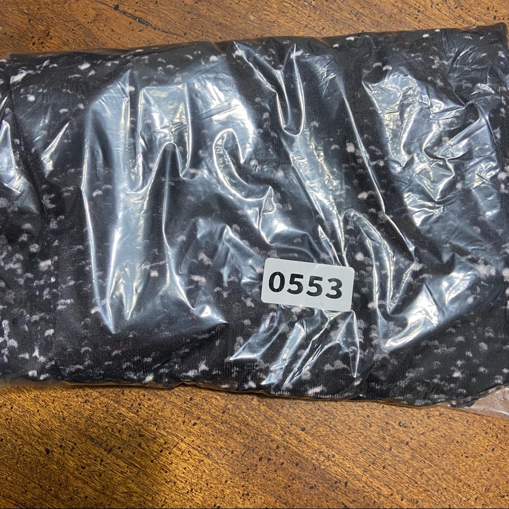 ✨ Michael Kors Ombre Sequin Tank – Subtle Sparkle Statement ✨ - Picture 13 of 13
